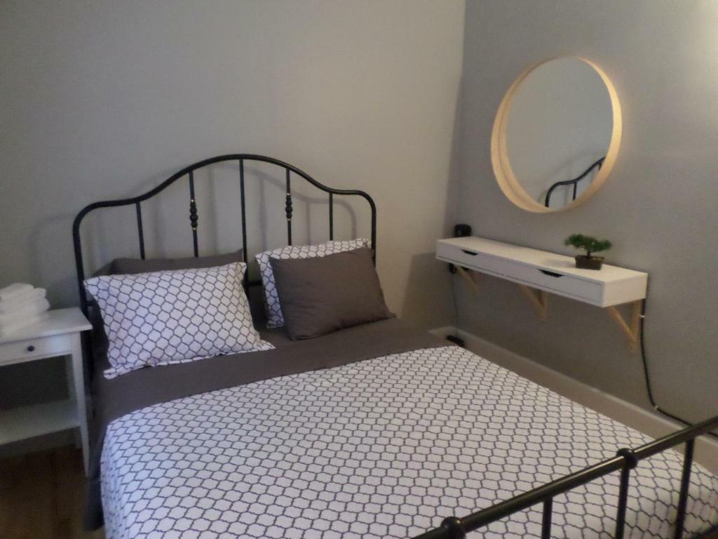 Beautiful, Clean, Quiet 2 Br-In Downtown Ottawa. Parking, Wifi And Netflix Included Apartamento Exterior foto