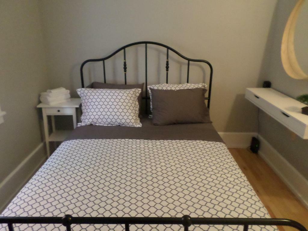 Beautiful, Clean, Quiet 2 Br-In Downtown Ottawa. Parking, Wifi And Netflix Included Apartamento Exterior foto
