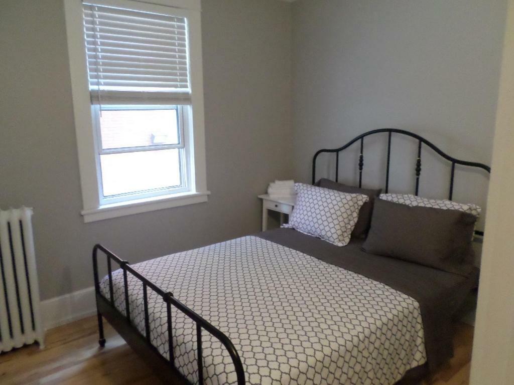 Beautiful, Clean, Quiet 2 Br-In Downtown Ottawa. Parking, Wifi And Netflix Included Apartamento Exterior foto